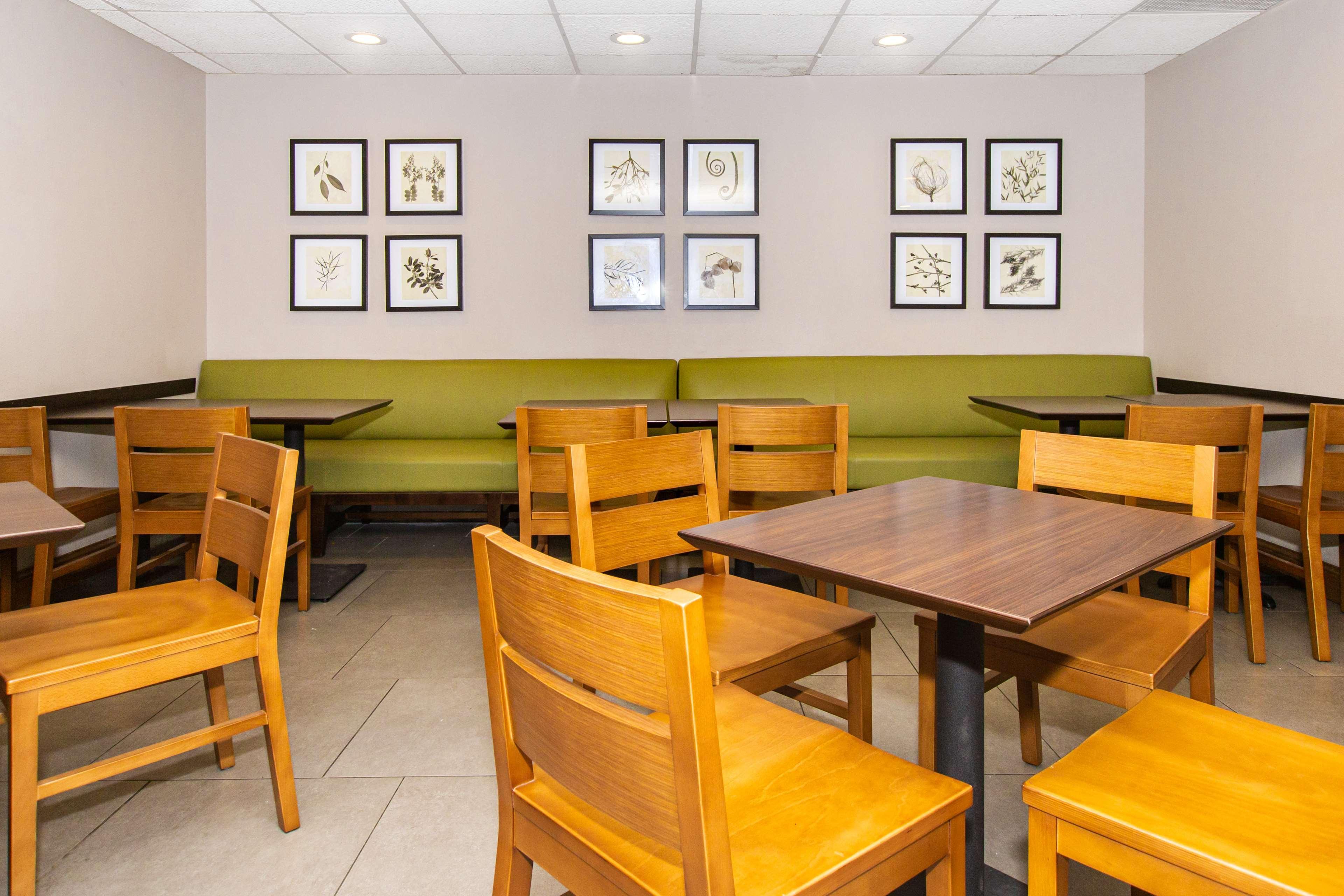Country Inn & Suites By Radisson, Rapid City, Sd Εξωτερικό φωτογραφία